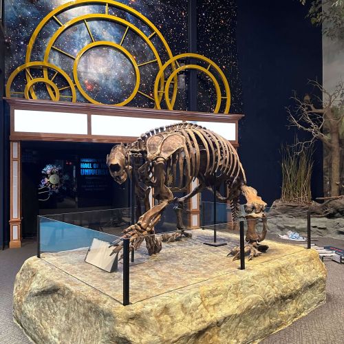 boonshoft-hall-of-universe-exhibit-display boonshoft-hall-of-universe-exhibit-display