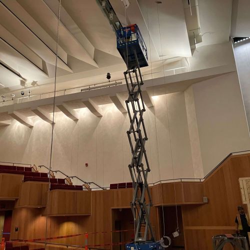 comstock-hall-ceiling-rigging-scissor-lift comstock-hall-ceiling-rigging-scissor-lift