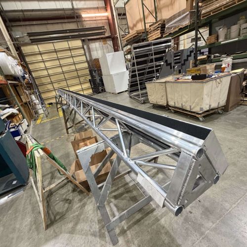 custom-aluminum-truss-integrated-light-box-fabrication custom-aluminum-truss-integrated-light-box-fabrication
