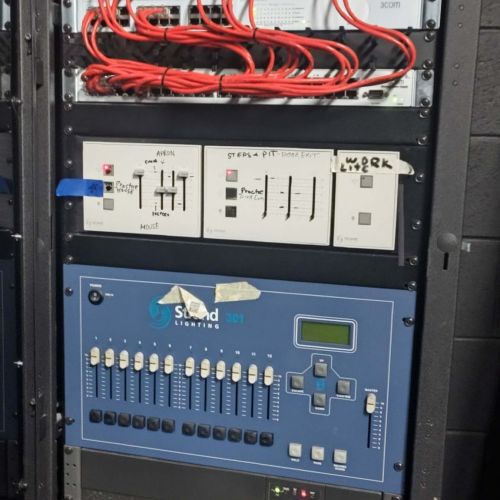 outdated-strand-lighting-control-equipment-rack.jpg outdated-strand-lighting-control-equipment-rack.jpg