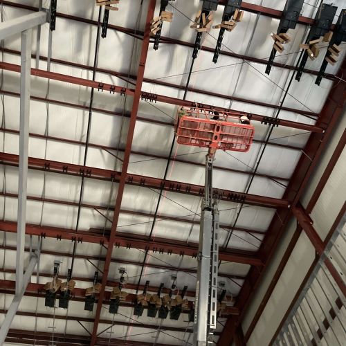 shelbyville-venue-overhead-hoist-installation-boom-lift shelbyville-venue-overhead-hoist-installation-boom-lift