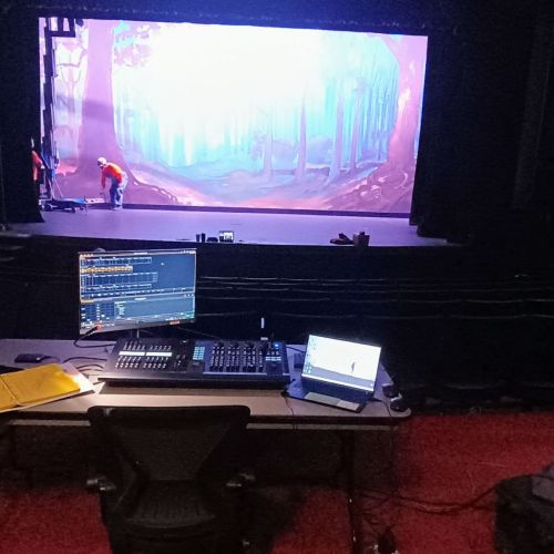 union-theater-lighting-control-scenery-testing union-theater-lighting-control-scenery-testing