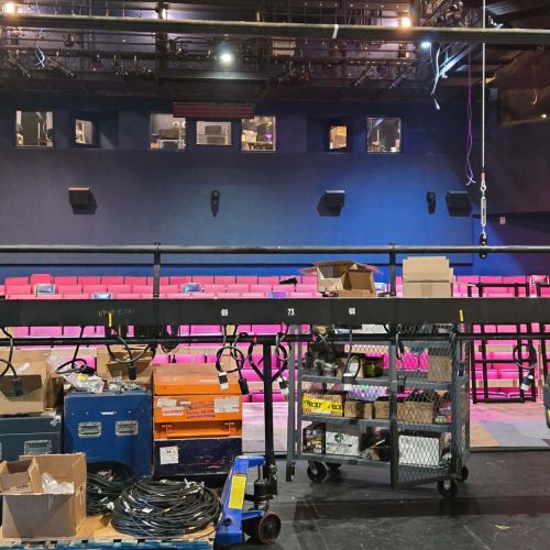 union-theater-stage-lighting-installation-setup union-theater-stage-lighting-installation-setup