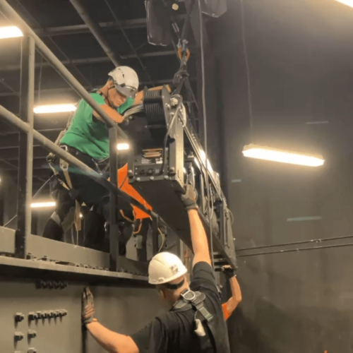union-theater-theatrical-hoist-lifting-operation union-theater-theatrical-hoist-lifting-operation